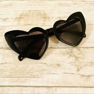 Heart Shaped Sunglasses - Black